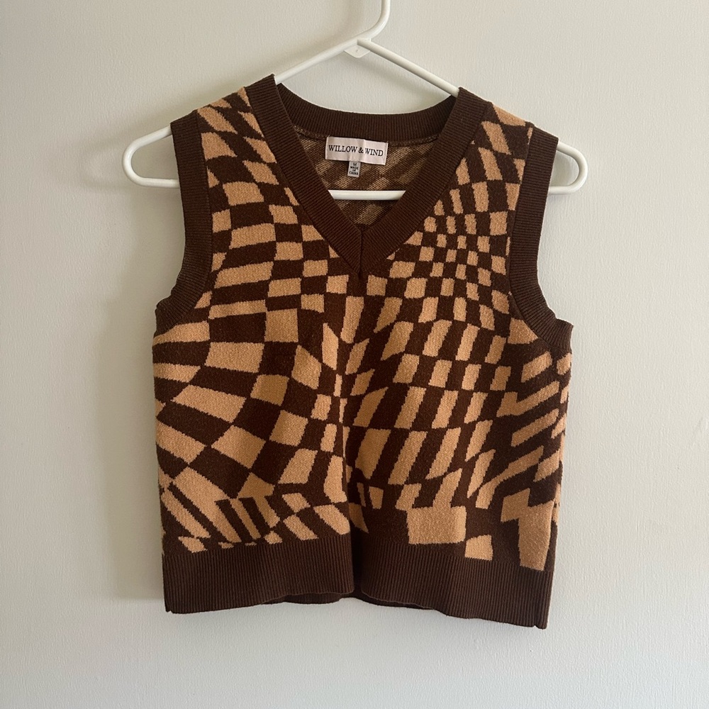 Willow & Wind Brown and Beige Geometric Knit Vest